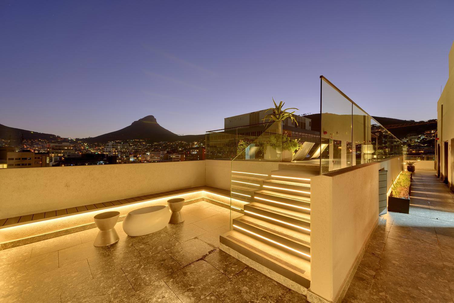 Urban Comfort At 1 Bed In City Centre With Pool Cape Town Exterior photo
